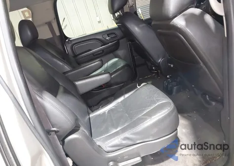 2011 GMC Yukon Xl 1500 Denali z USA, uszkodzony, nr VIN 1GKS2MEFXBR322770